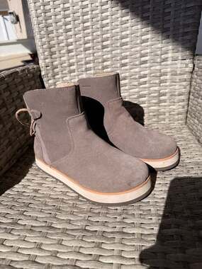 Merrell Juno Mid Waterproof Suede Boots, Women's Size 8 — Taupe Brown